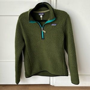 Women’s M Patagonia green fleece. Barely worn